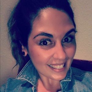 Meet your Posher, Pamela